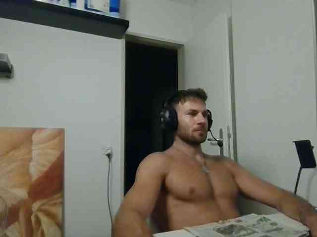 alphah-hunk