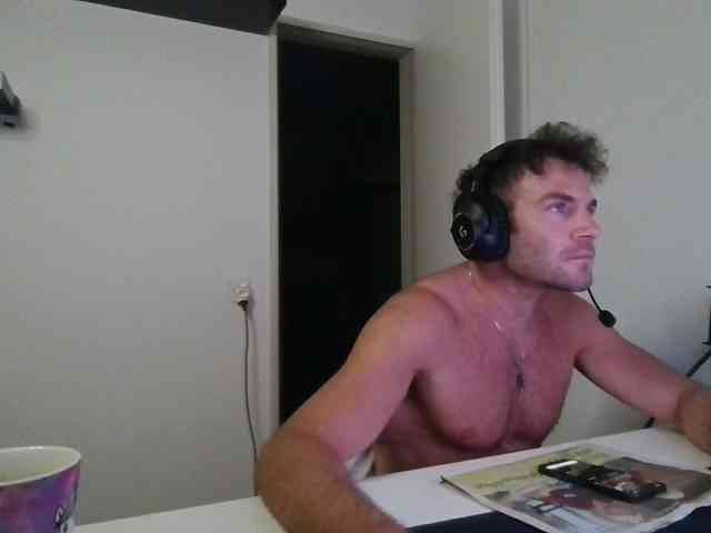 alphah-hunk alphah-hunk
