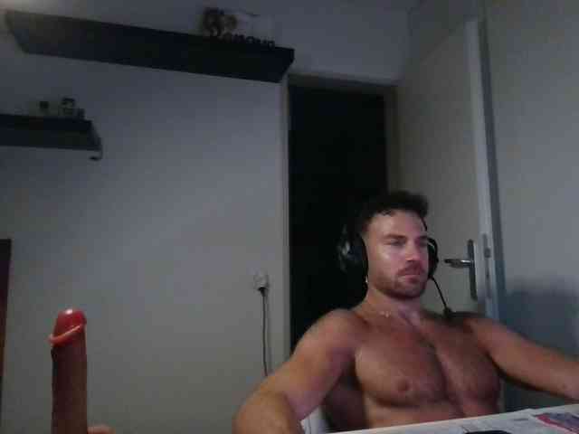 alphah-hunk