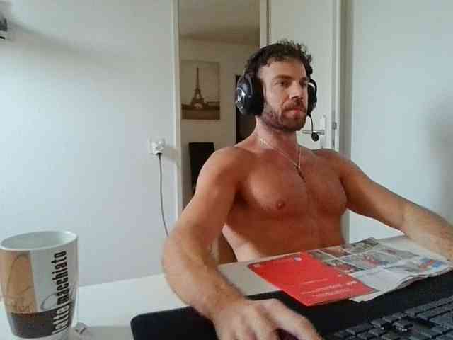 alphah-hunk