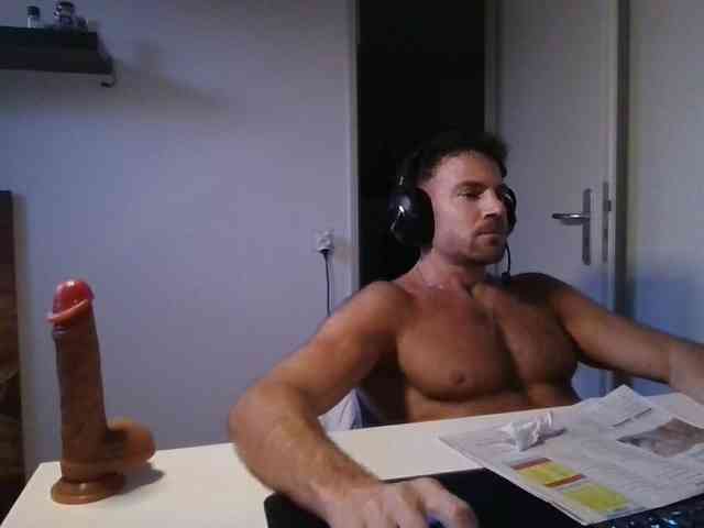 alphah-hunk alphah-hunk