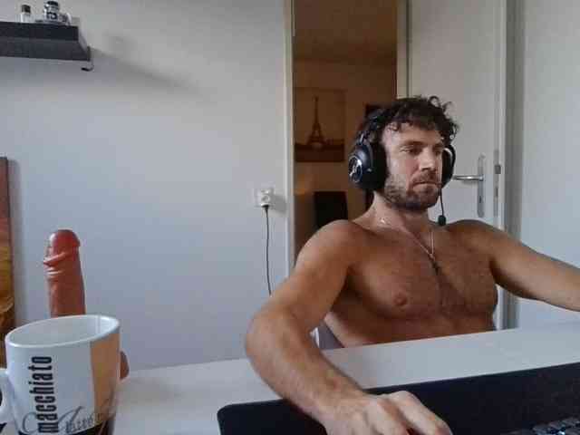 alphah-hunk alphah-hunk