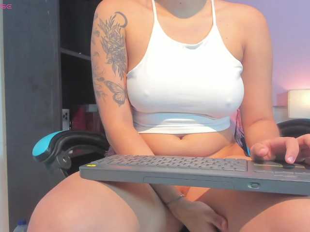 MariaFoxx live cam on BongaCams