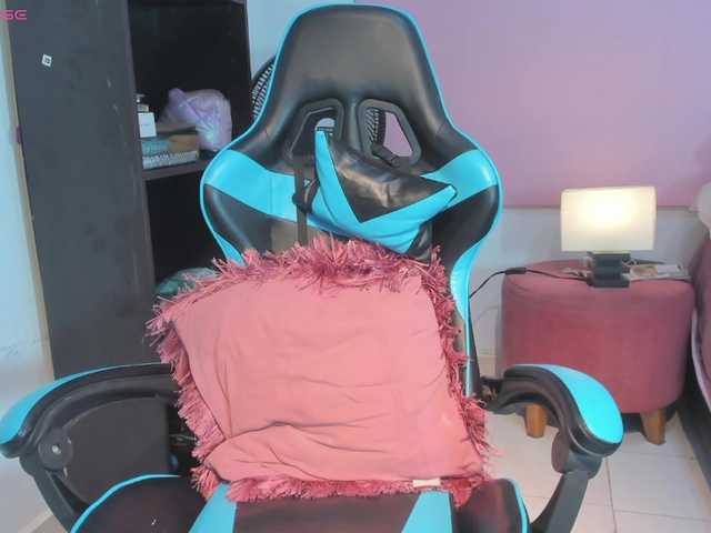 MariaFoxx live cam on BongaCams