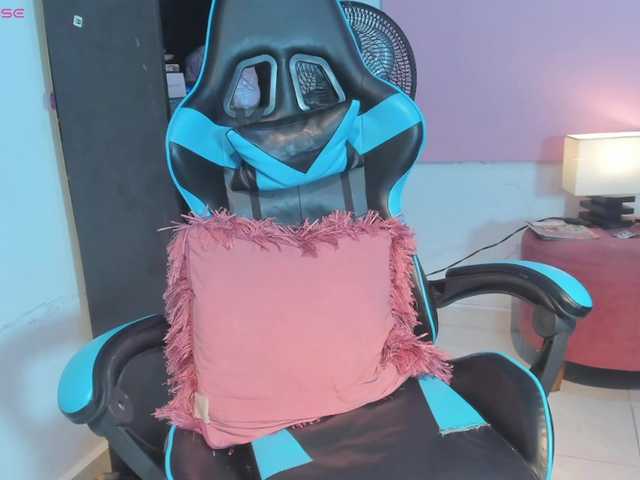 MariaFoxx live cam on BongaCams