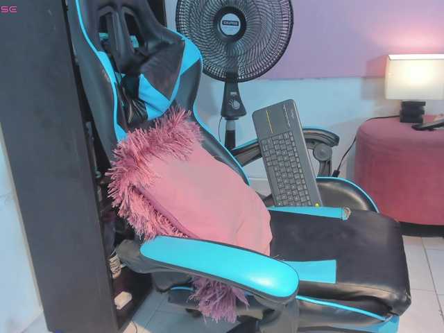 MariaFoxx live cam on BongaCams