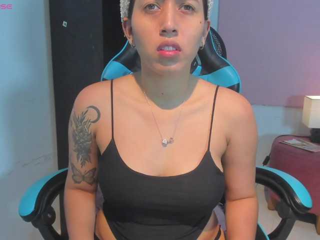 MariaFoxx live cam on BongaCams