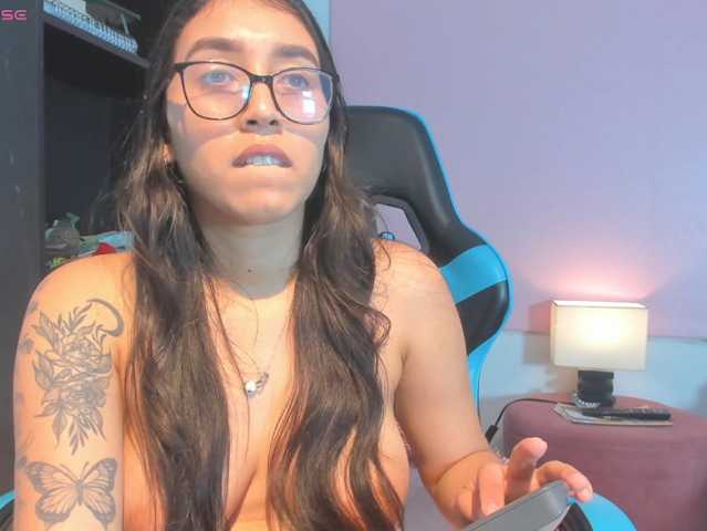 MariaFoxx live cam on BongaCams