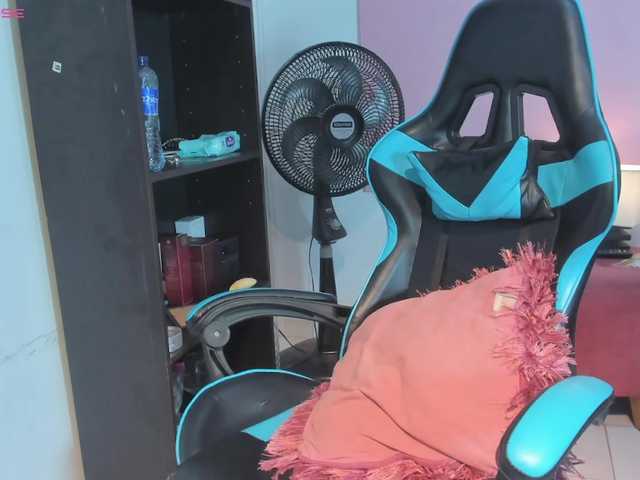 MariaFoxx live cam on BongaCams