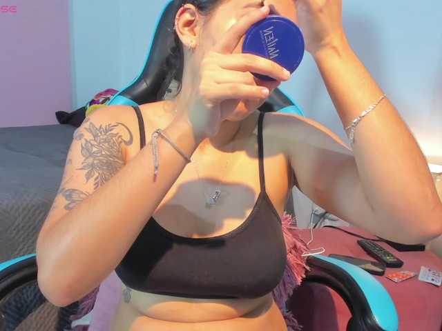 MariaFoxx live cam on BongaCams