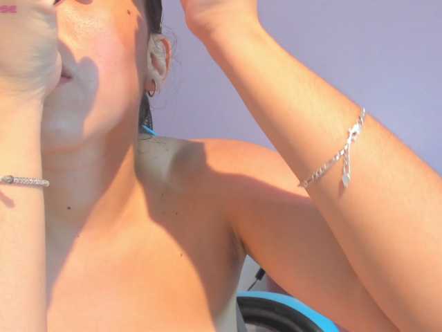 MariaFoxx live cam on BongaCams