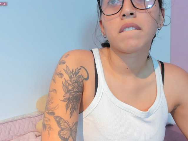 MariaFoxx live cam on BongaCams