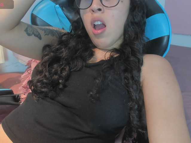 MariaFoxx live cam on BongaCams