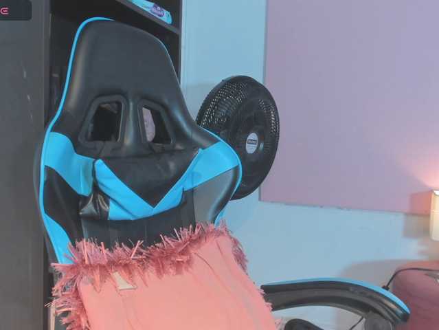 MariaFoxx live cam on BongaCams