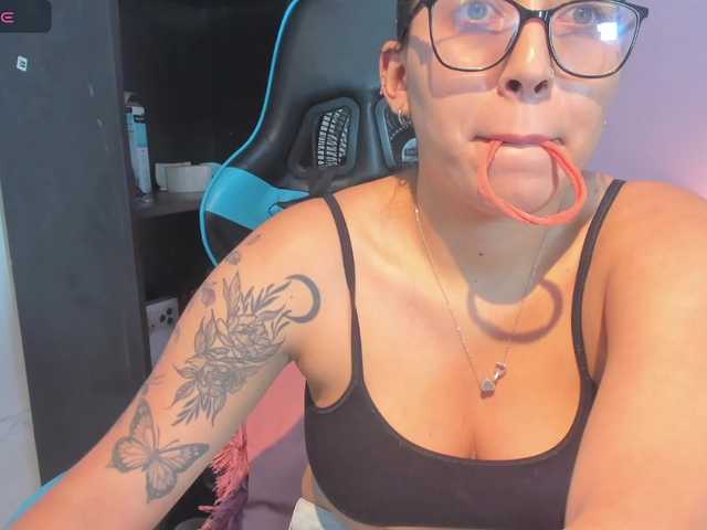 MariaFoxx live cam on BongaCams