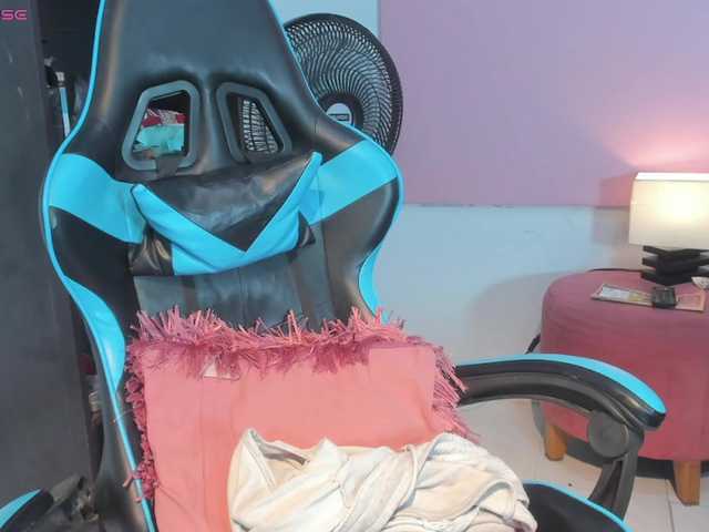 MariaFoxx live cam on BongaCams