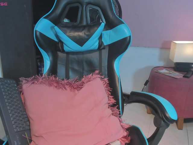MariaFoxx live cam on BongaCams