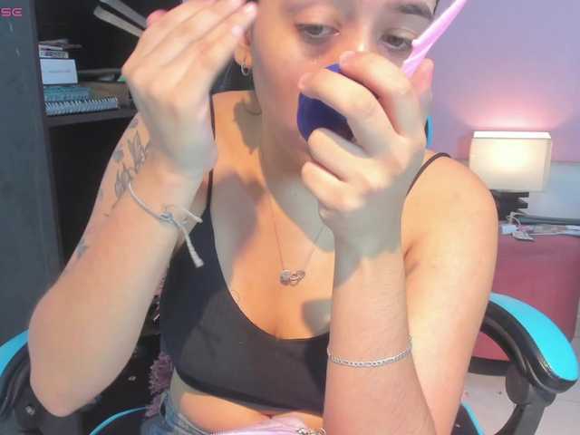 MariaFoxx live cam on BongaCams