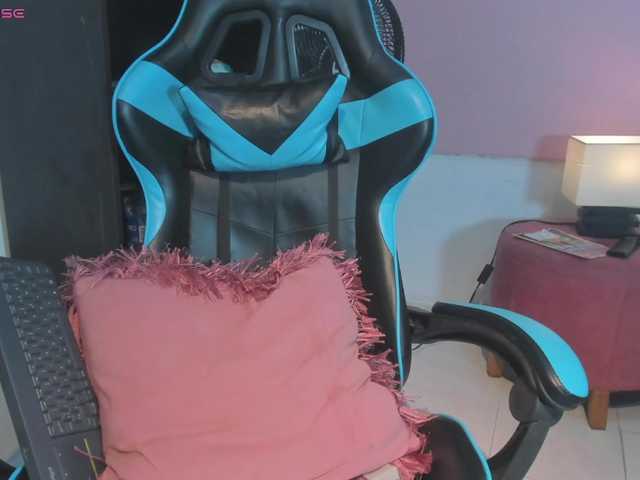 MariaFoxx live cam on BongaCams