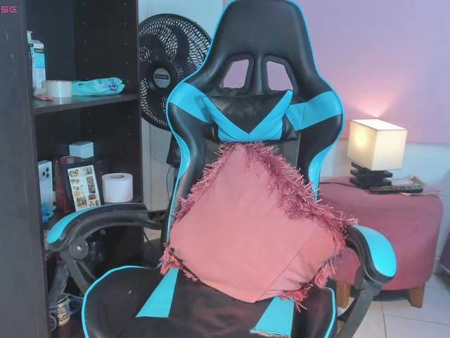 MariaFoxx live cam on BongaCams