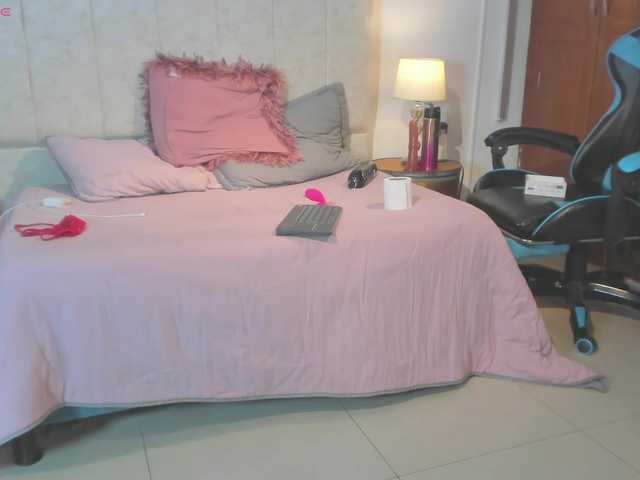 MariaFoxx's BongaCams show and profile