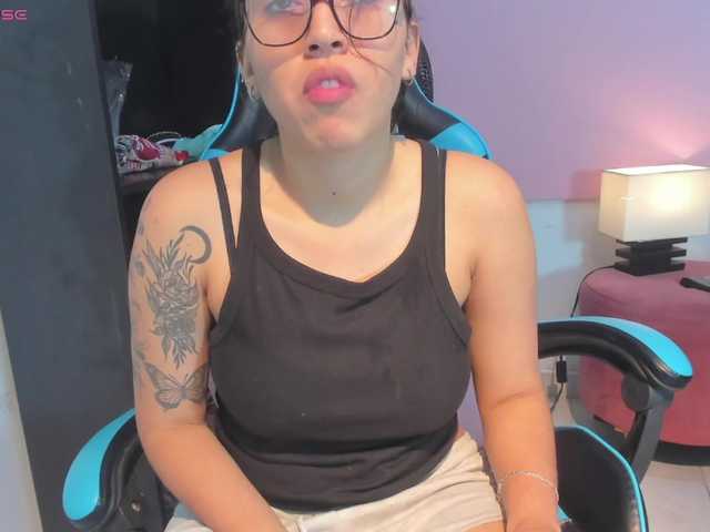 MariaFoxx live cam on BongaCams