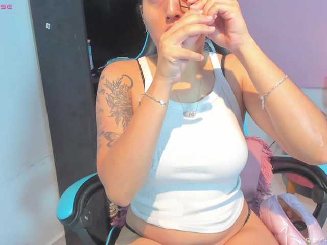 MariaFoxx live cam on BongaCams