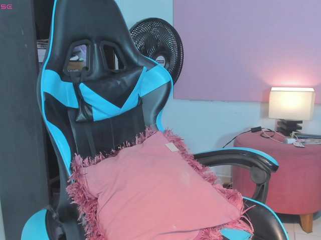 MariaFoxx live cam on BongaCams
