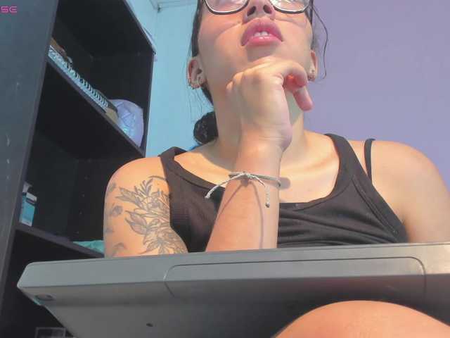 MariaFoxx live cam on BongaCams