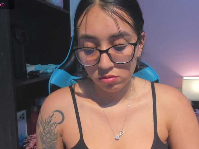 MariaFoxx live cam on BongaCams