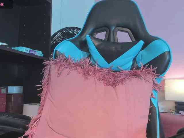 MariaFoxx webcam