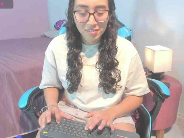 MariaFoxx webcam