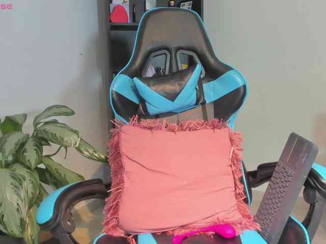 MariaFoxx webcam
