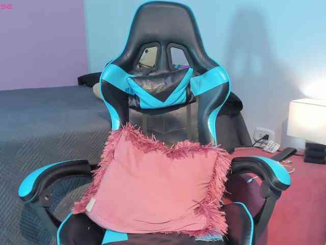 MariaFoxx webcam