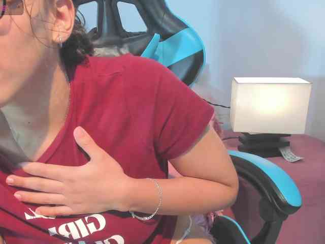MariaFoxx webcam