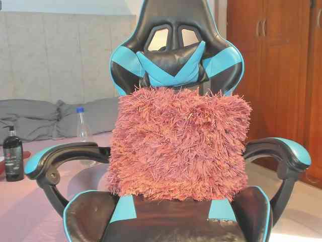 MariaFoxx webcam