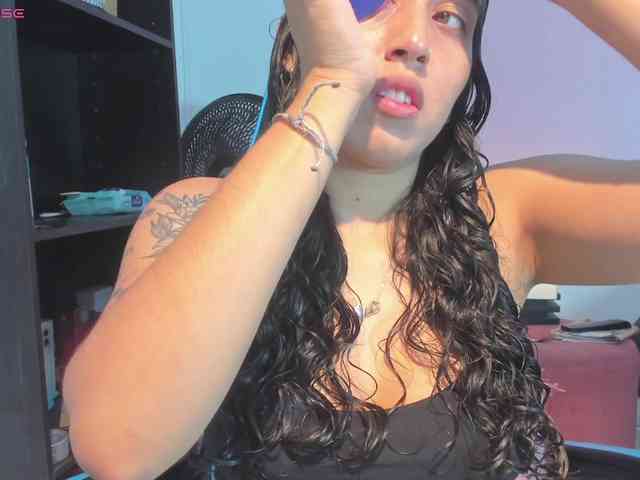 MariaFoxx webcam