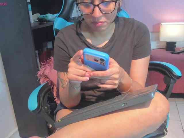 MariaFoxx webcam