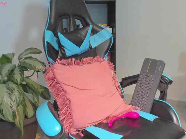 MariaFoxx webcam