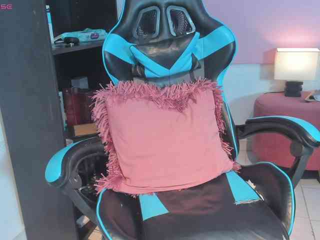 MariaFoxx webcam