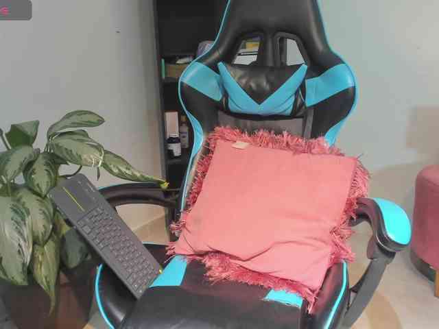 MariaFoxx webcam