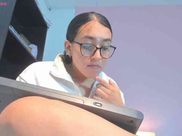 MariaFoxx webcam