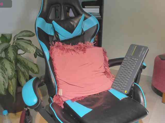 MariaFoxx webcam