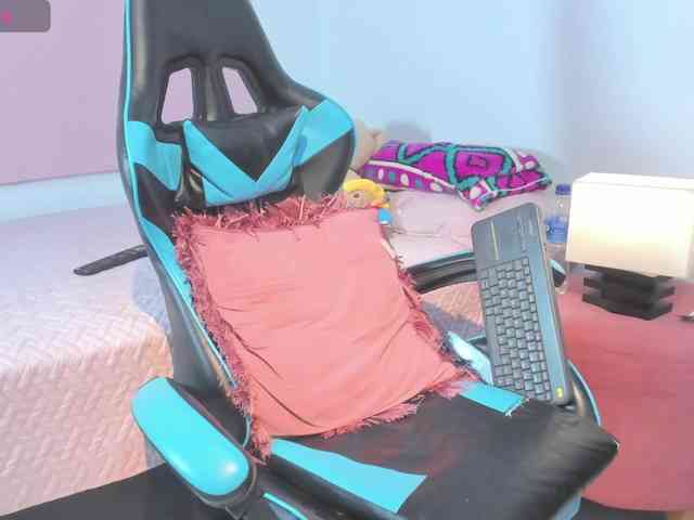 MariaFoxx webcam