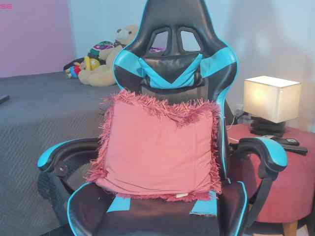 MariaFoxx webcam