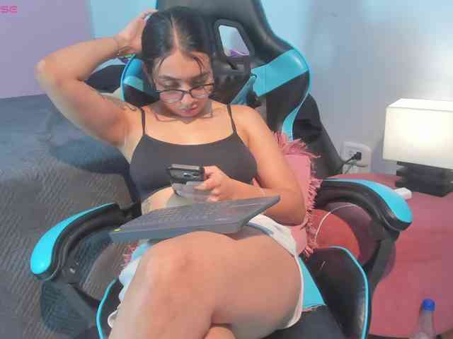 MariaFoxx webcam