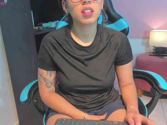 MariaFoxx webcam