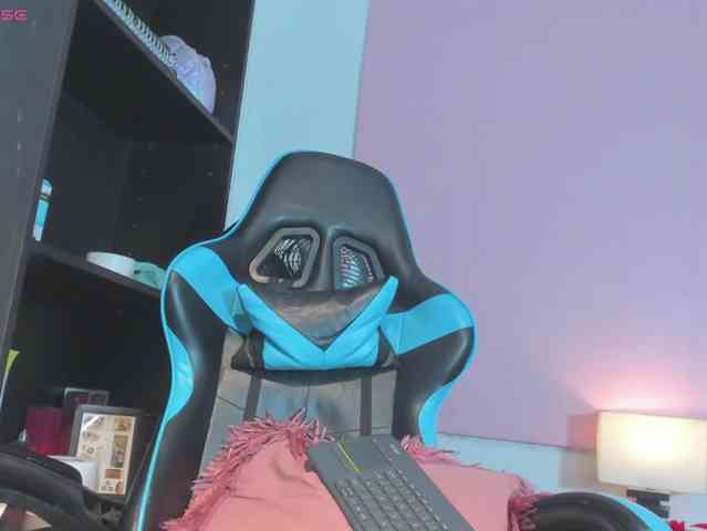 MariaFoxx webcam
