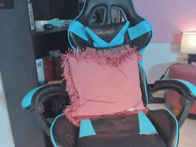 MariaFoxx webcam