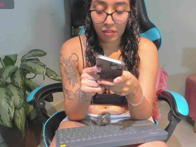 MariaFoxx webcam